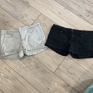 2 pairs of shorts
